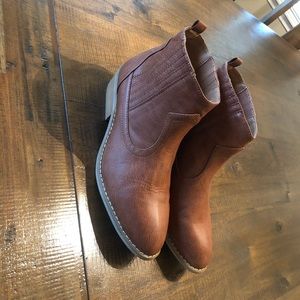 Universal Thread Booties